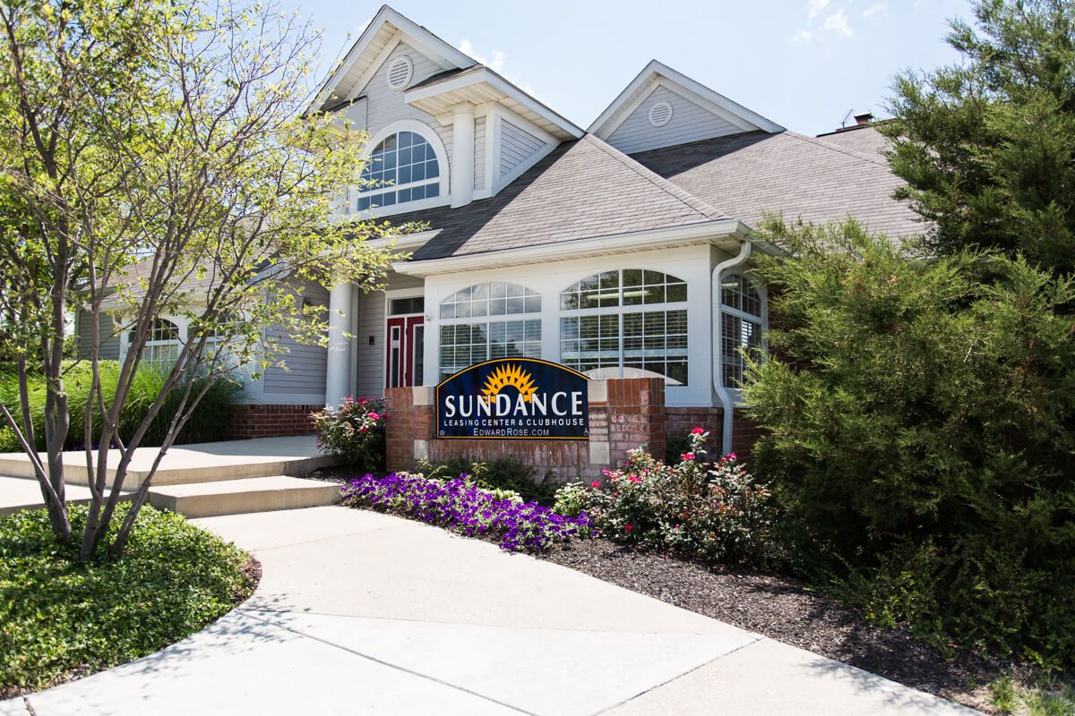 Apartments in Southport, Indiana Sundance Apartments